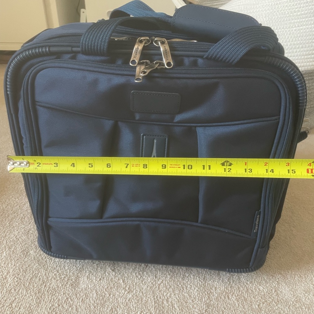 Crew4 by Travelpro Navy Blue Carry-On w/ Wheels - Picture 16 of 16